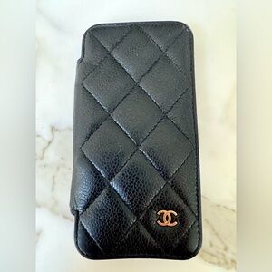 CHANEL - RARE! - Quilted Caviar iPhone X/XS/11 Pro Folio Case Black Gold CC